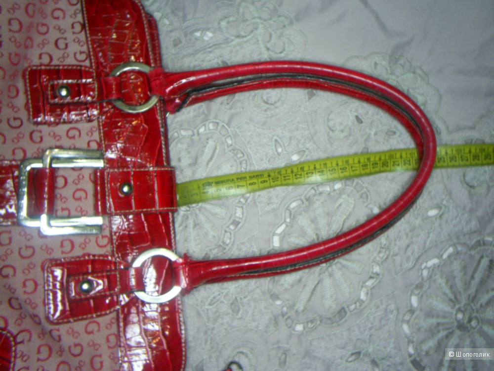 Сумка Guess.