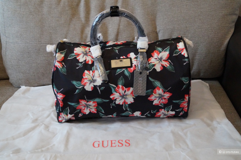 Новая сумка GUESS