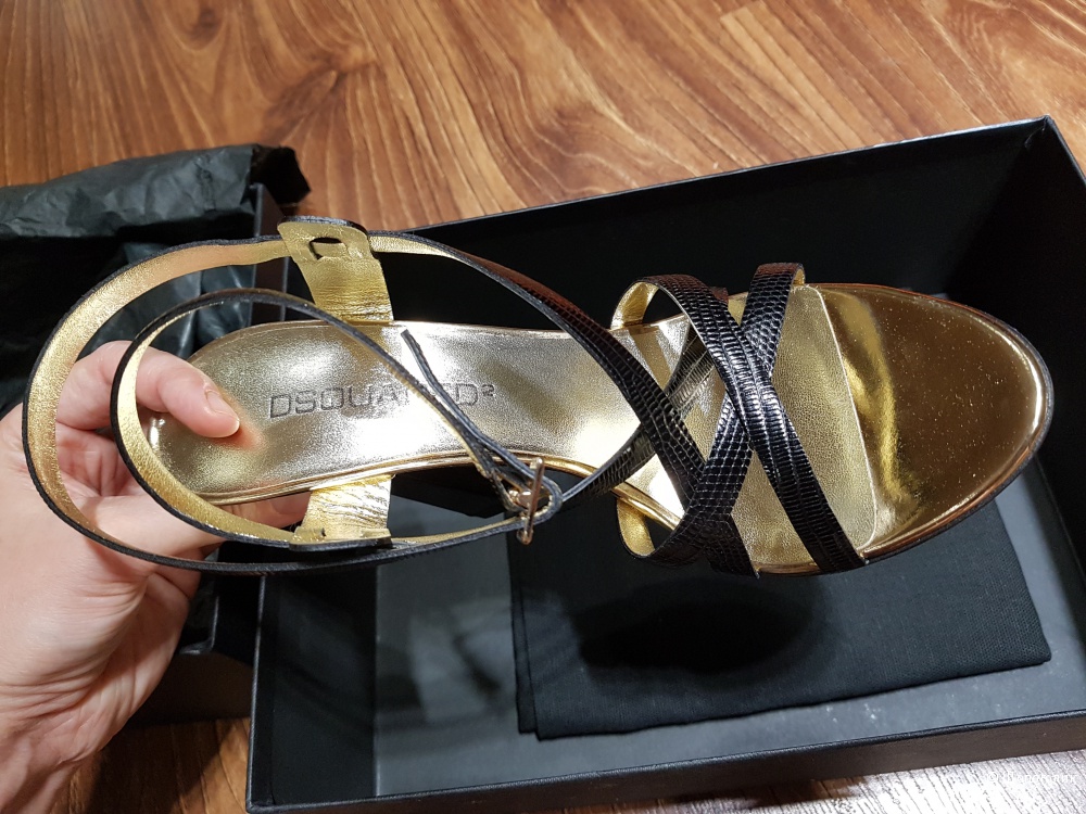 DSQUARED босоножки. р.38