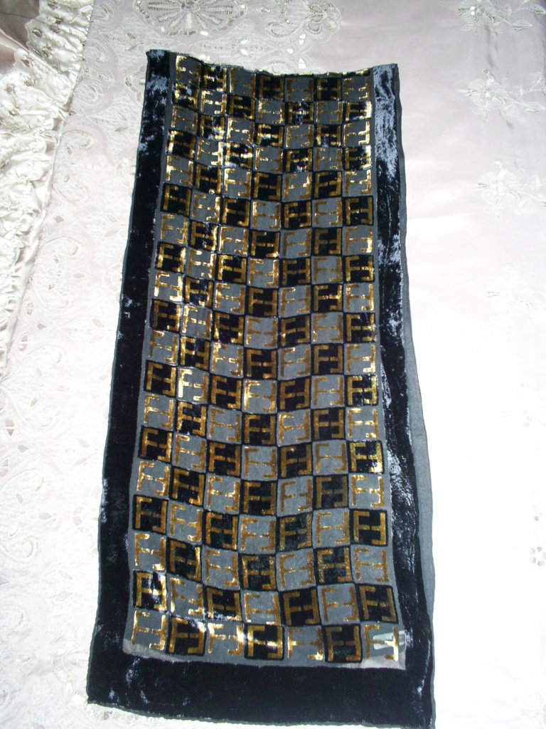 Шарф от Fendi 30-140 см.
