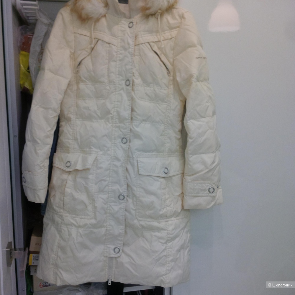 Пуховик DKNY, размер S(42-44)