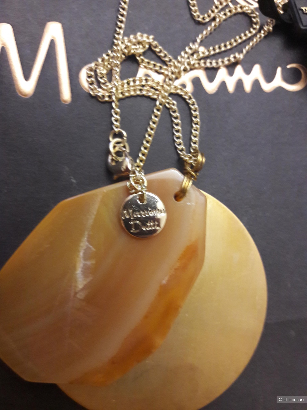Massimo Dutti: ожерелье с камнем на цепочке.