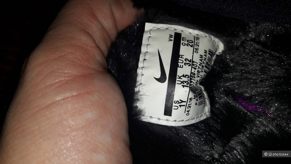 Сапожки на девочку Nike размер EUR 32.