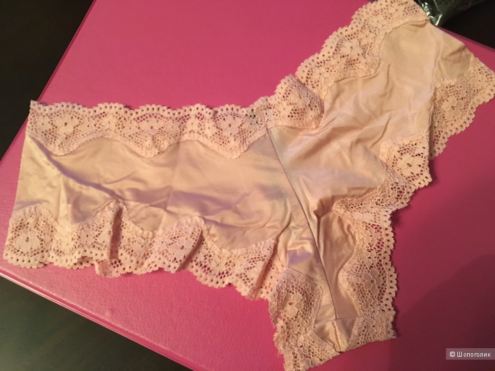 Трусики Victoria's Secret Very Sexy Lace-Trim Cheeky Panty, размер XS (сет из 3 штук)