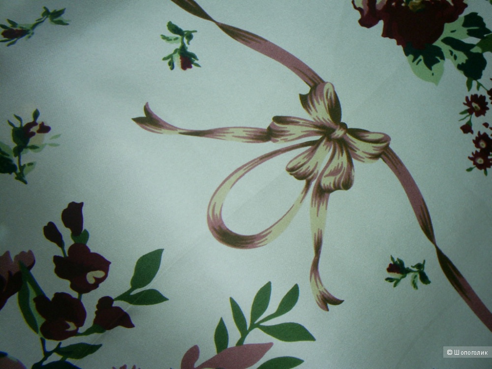 Шелковый платок от Laura Ashley 86-86 см.