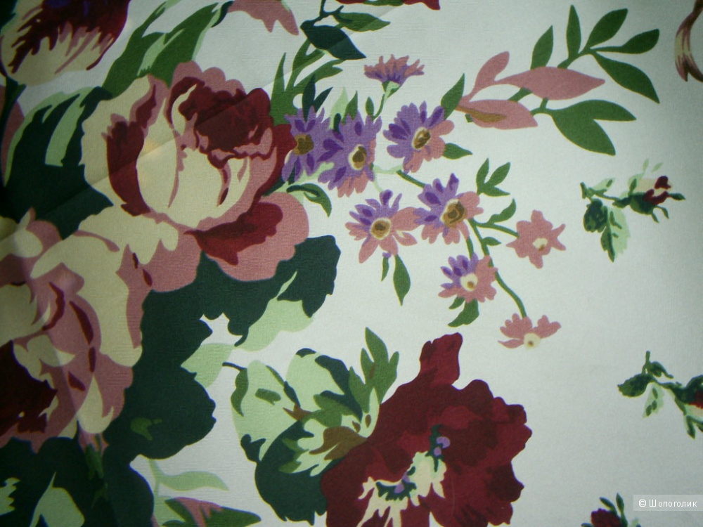 Шелковый платок от Laura Ashley 86-86 см.