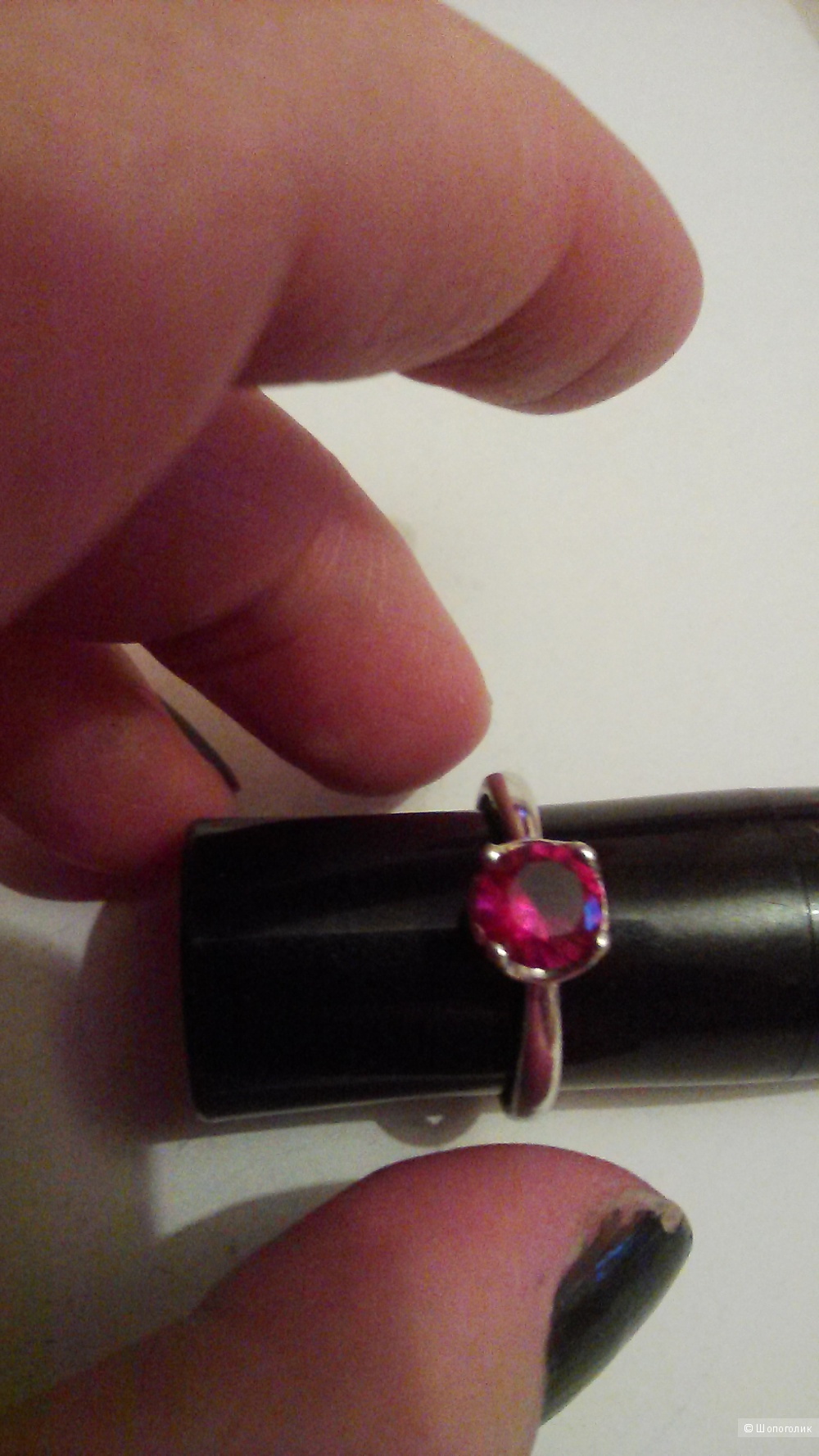Кольцо  с   кристаллом,  размер  19-19,5 .