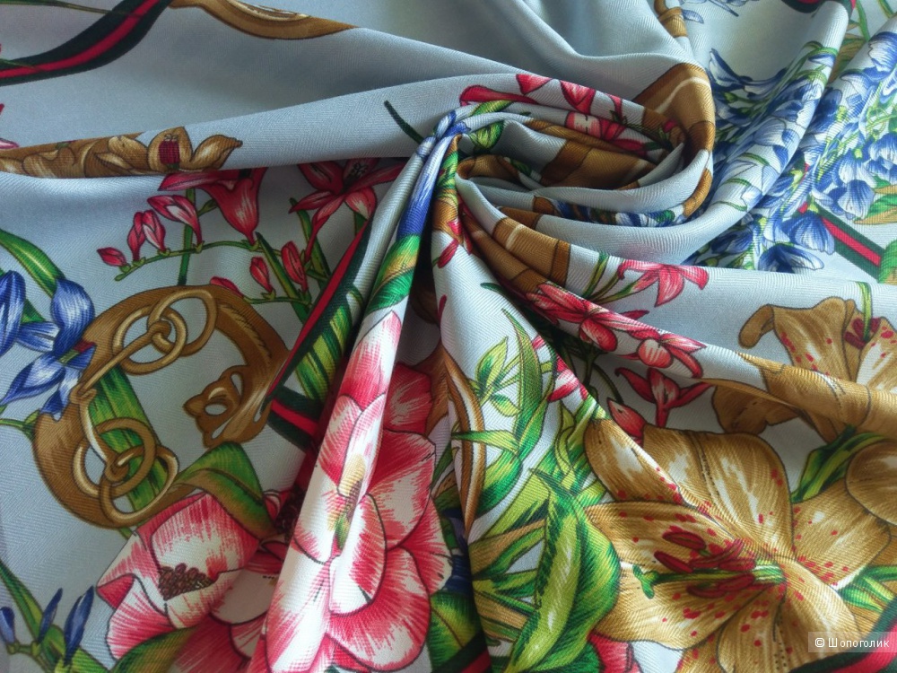 Платок Gucci Flora, 90*90 см.