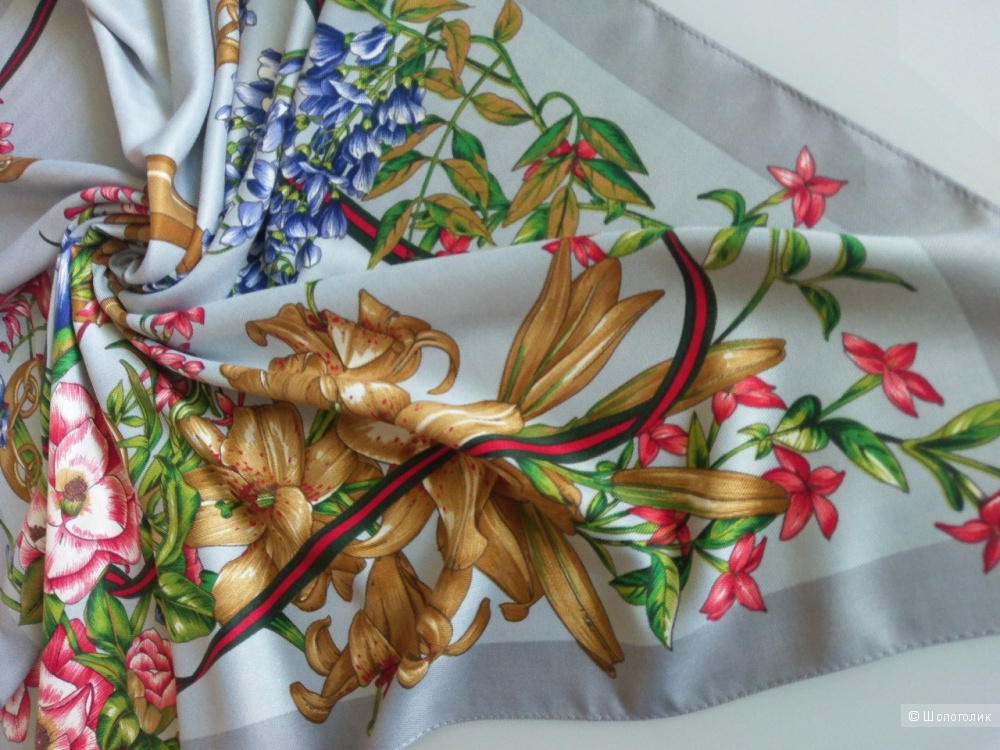 Платок Gucci Flora, 90*90 см.