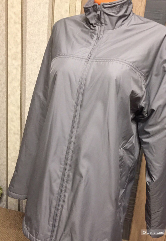 Ветровка DKNY в размере S (унисекс)