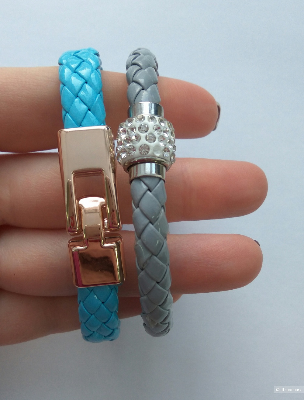 Сет из плетёных браслетов