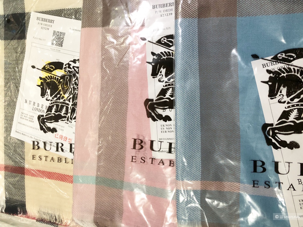 Шаль Burberry, 140/140