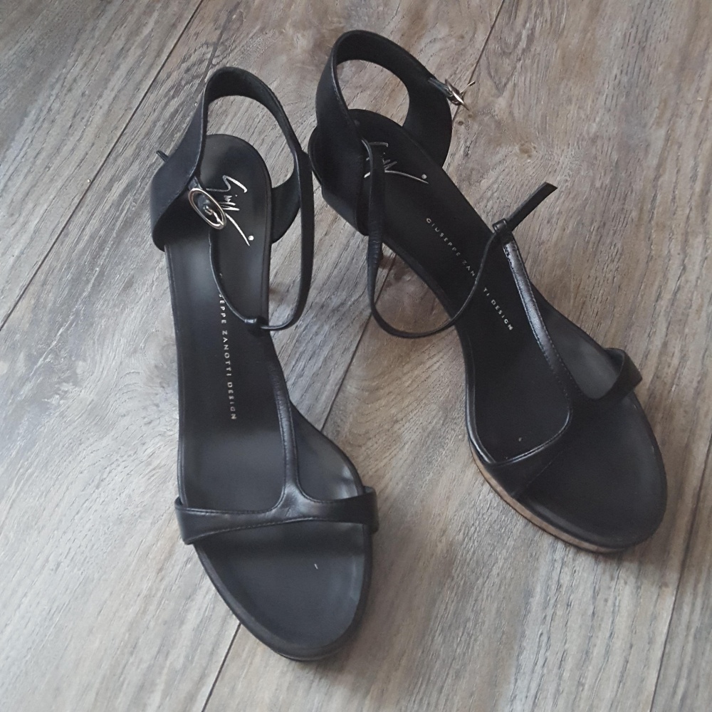 Босоножки Giuseppe Zanotti 39,5 размер