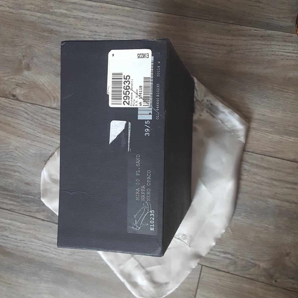 Босоножки Giuseppe Zanotti 39,5 размер