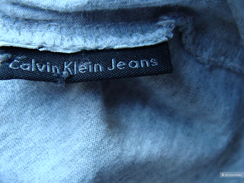 Серая футболка Calvin Klein Jeans размер xs-s