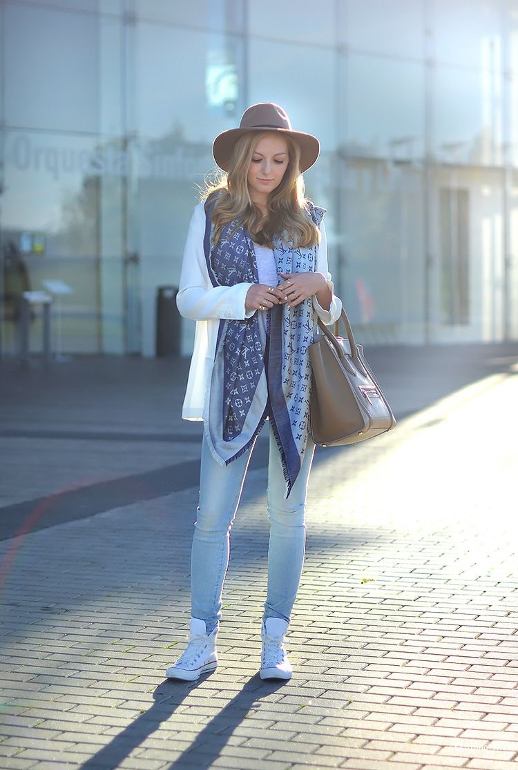 Шаль Louis Vuitton jeans, 140/140