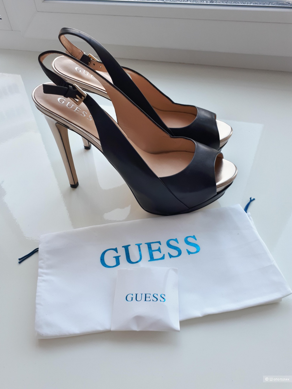 Босоножки GUESS 40  размер