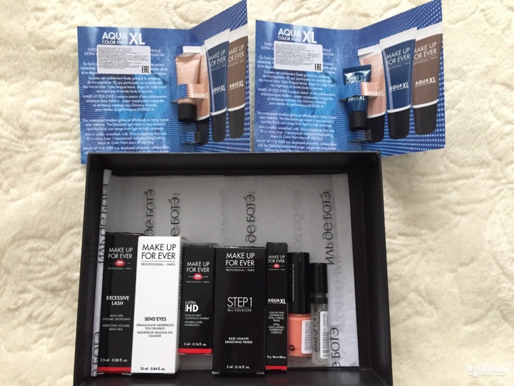 Коробочка красоты Make Up Forever от Иль де Боте.