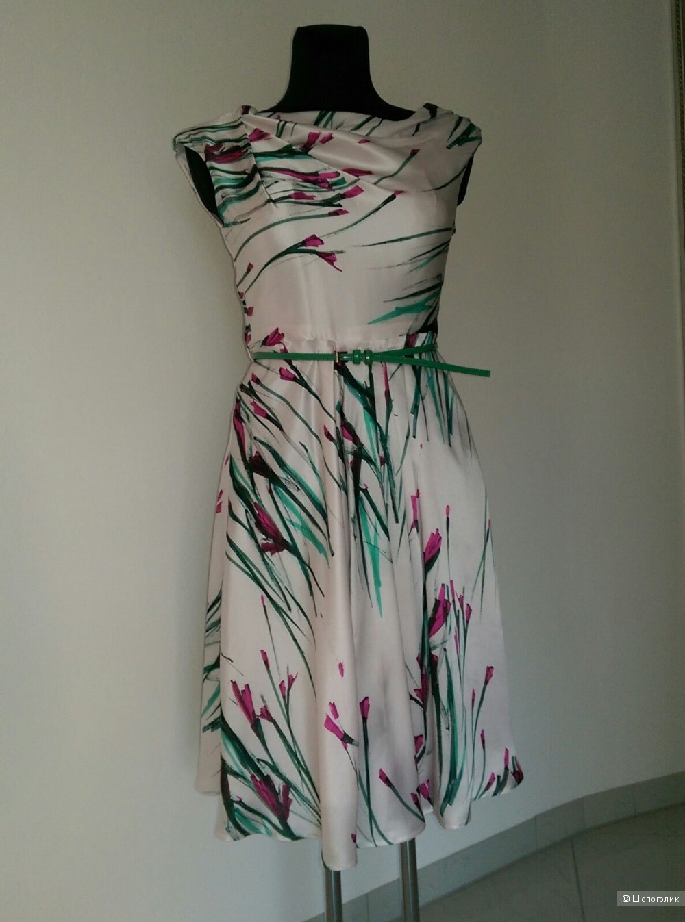 Платье Max Mara c ремешком в комплекте, размер  42-44