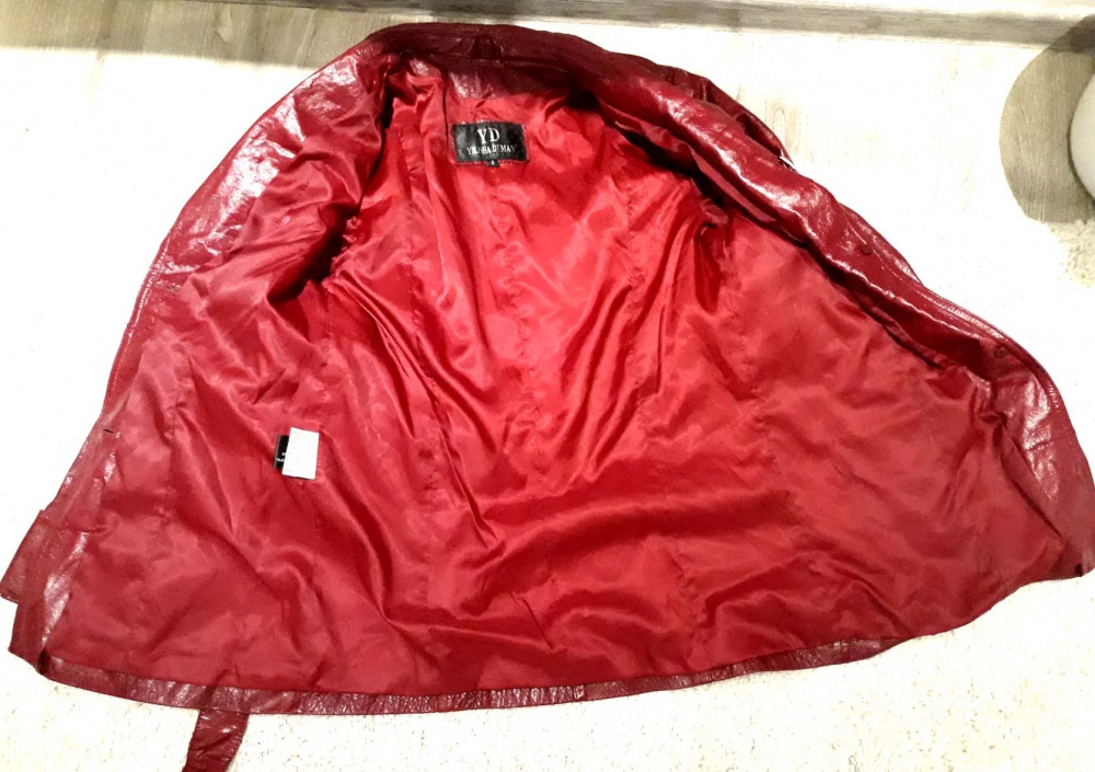 Кожаная куртка Yilisha Deman 44 размер