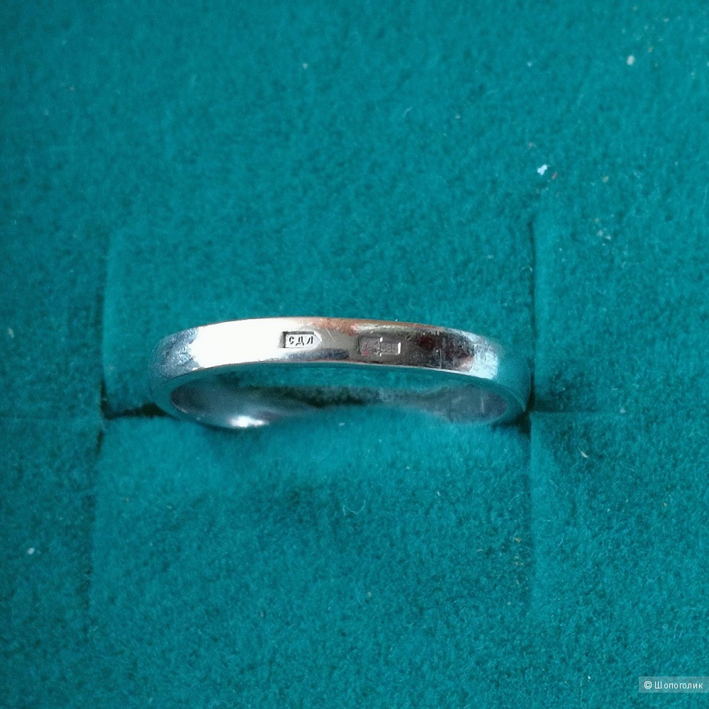 Кольцо из белого золота с бриллиантом, эпл, 16 р-р