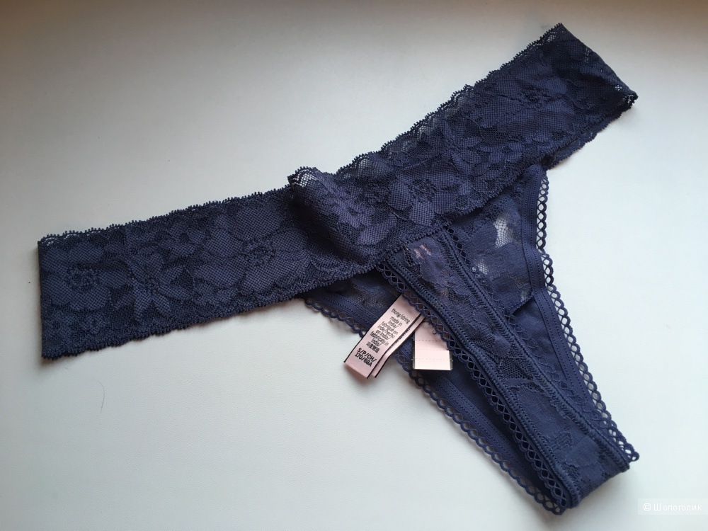 Кружевные стринги Victoria's Secret, размер S (сет из 2 штук)