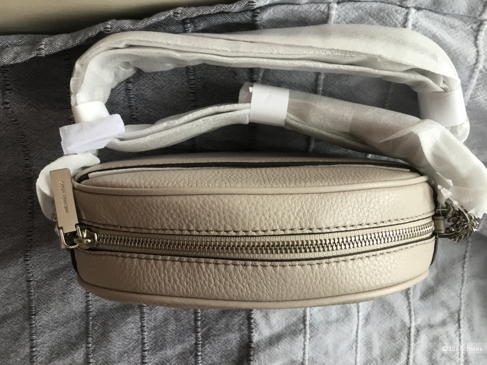 Сумочка-кроссбоди от Michael Kors, модель Ginny