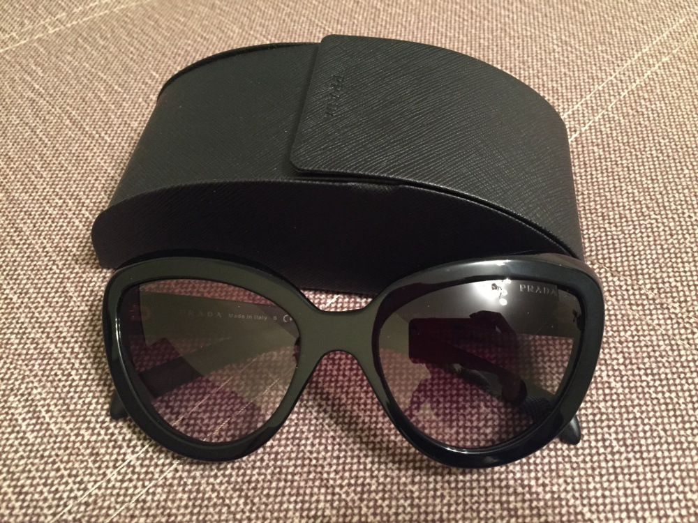 Солнцезащитные очки Prada, one size