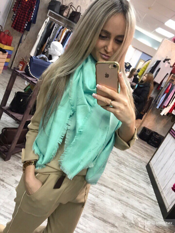 Шаль Louis Vuitton , 140/140