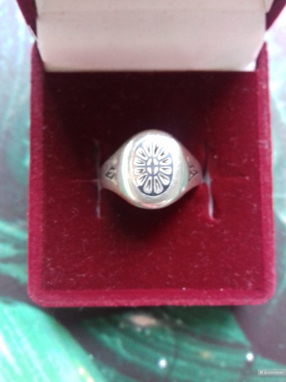Серебряное кольцо - печатка с чернением. Размер 17,5-18
