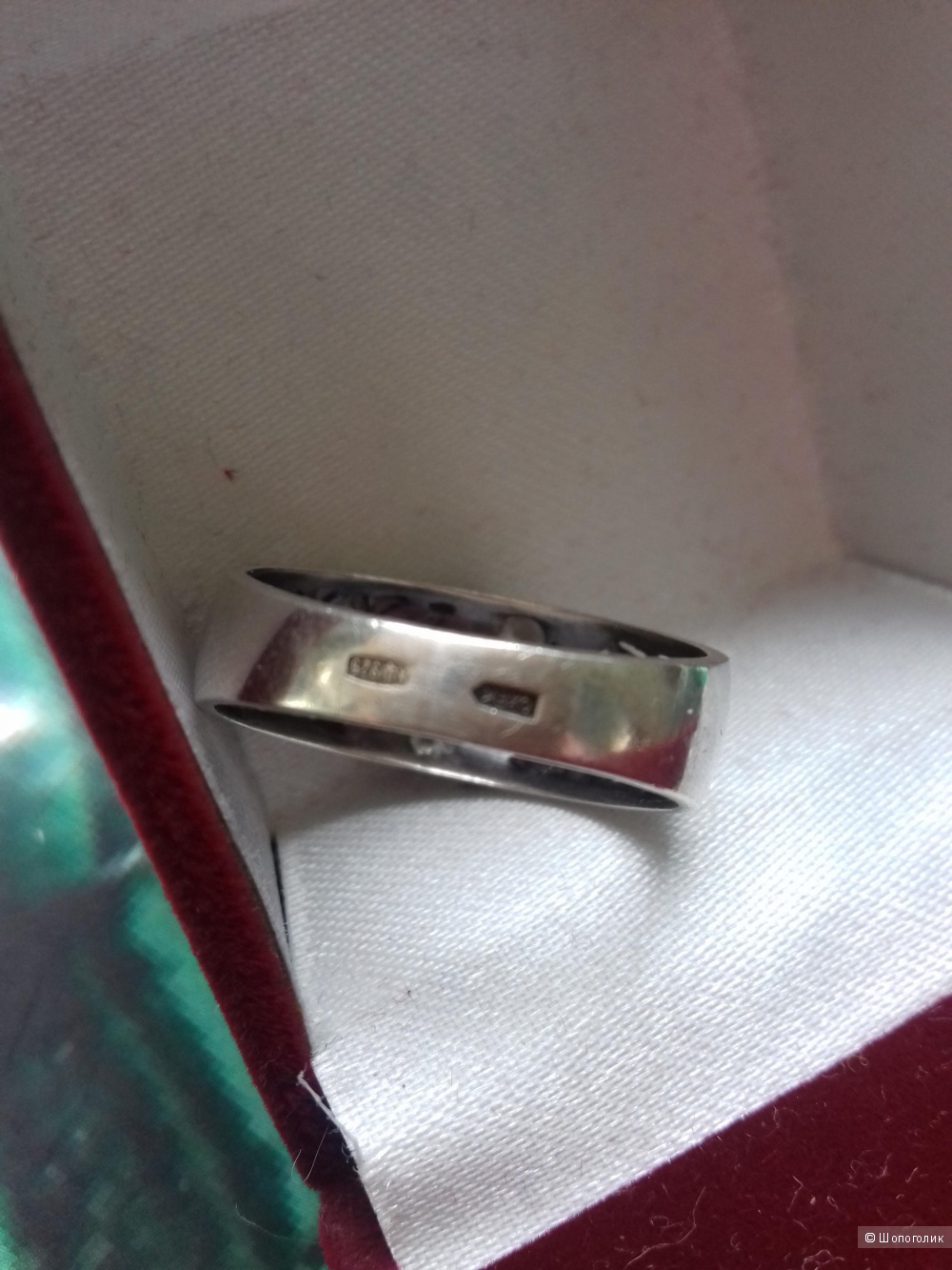 Серебряное кольцо с фианитами, размер 17,5-18