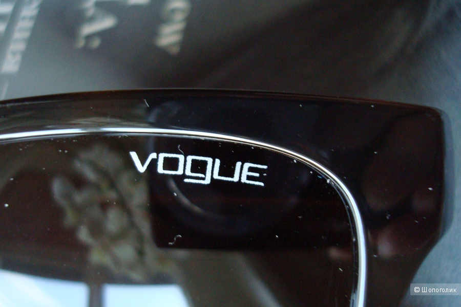 Очки солнцезащитные Vogue