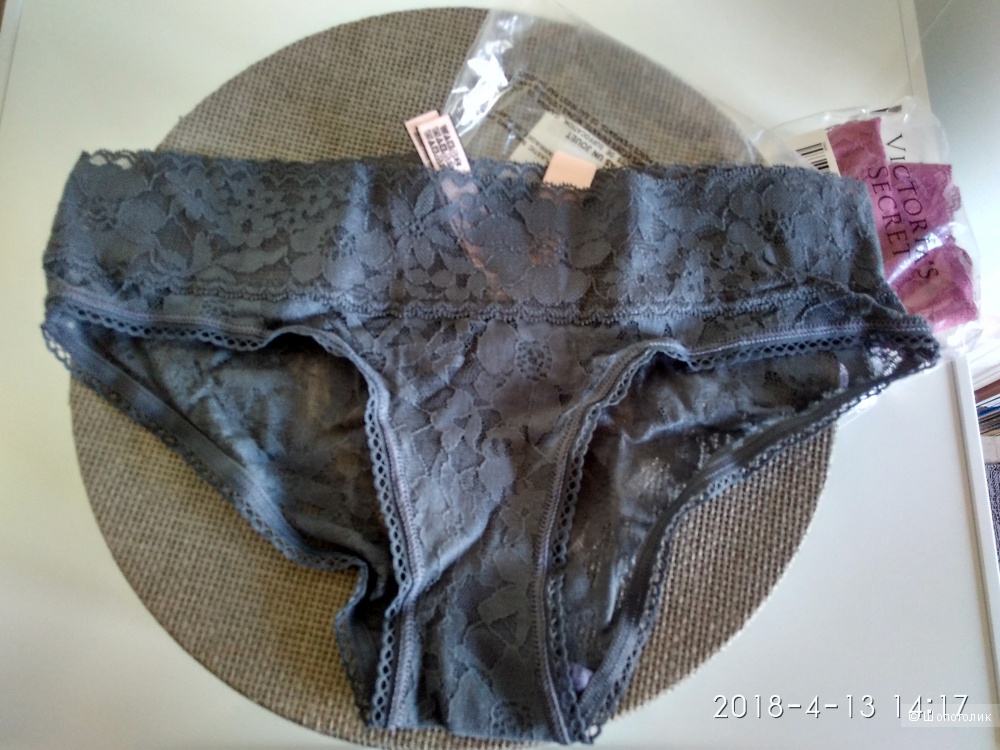 Кружевные трусики Victoria`s Secret маркировка S (комплект из 3х шт)