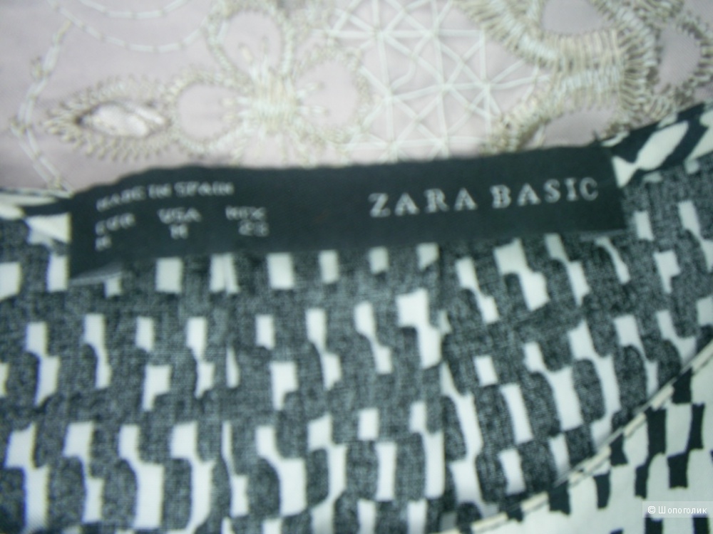 Платье Zara р М на 44-46-48 рус.