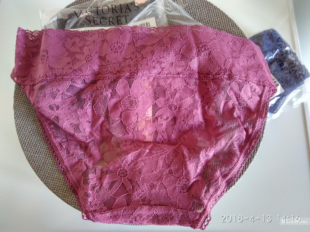 Кружевные трусики Victoria`s Secret маркировка S (комплект из 3х шт)