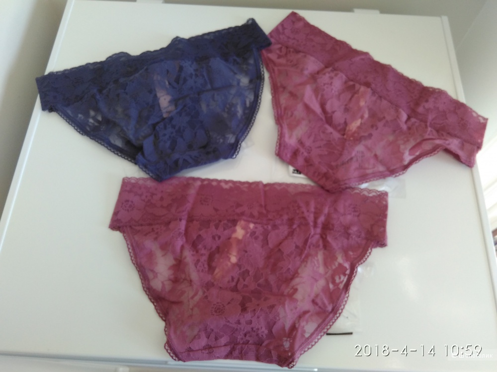 Кружевные трусики Victoria`s Secret маркировка S (комплект из 3х шт)