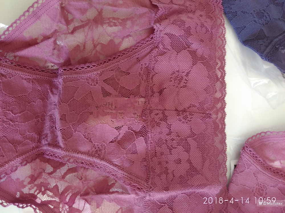 Кружевные трусики Victoria`s Secret маркировка S (комплект из 3х шт)