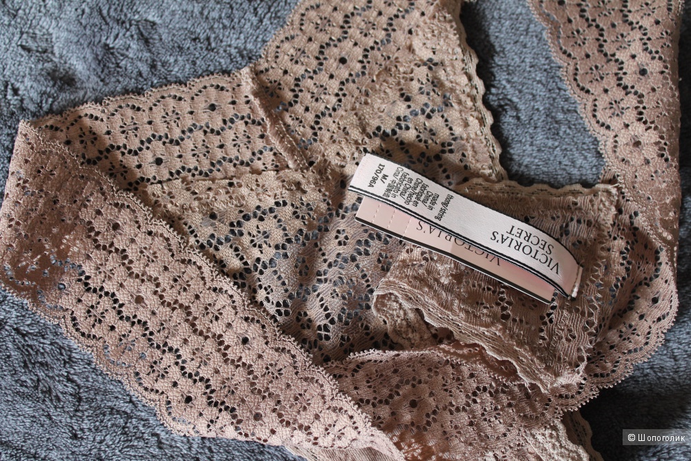 Victoria's Secret комплект Dot Mesh & Lace Scoop Bralette + Circle Lace Thong Panty верх S, низ М