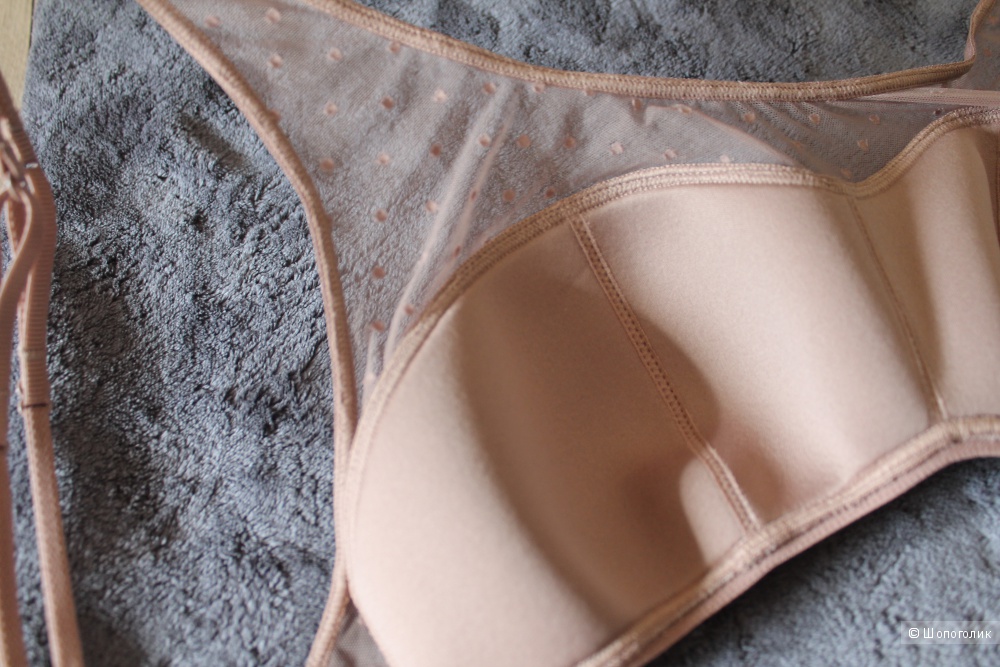 Victoria's Secret комплект Dot Mesh & Lace Scoop Bralette + Circle Lace Thong Panty верх S, низ М