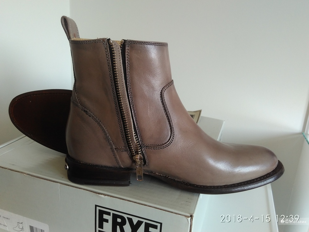 Ботинки кожаные The FRYE Company 38 размер