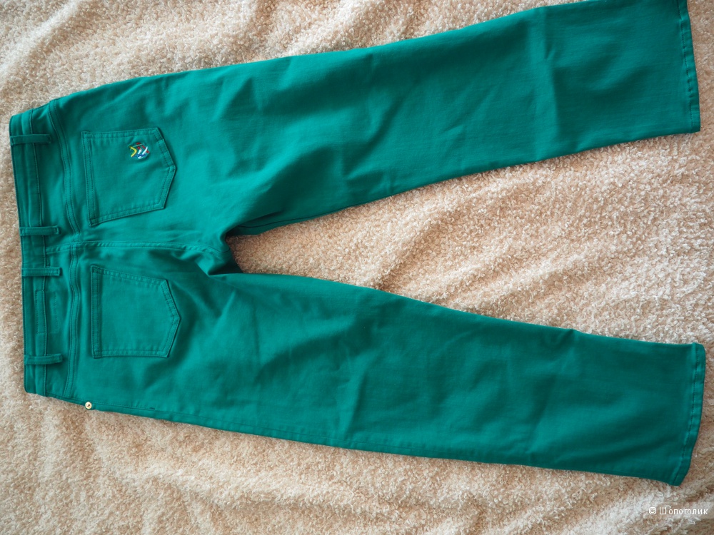Джинсовые брюки LOVE MOSCHINO (размер 27)