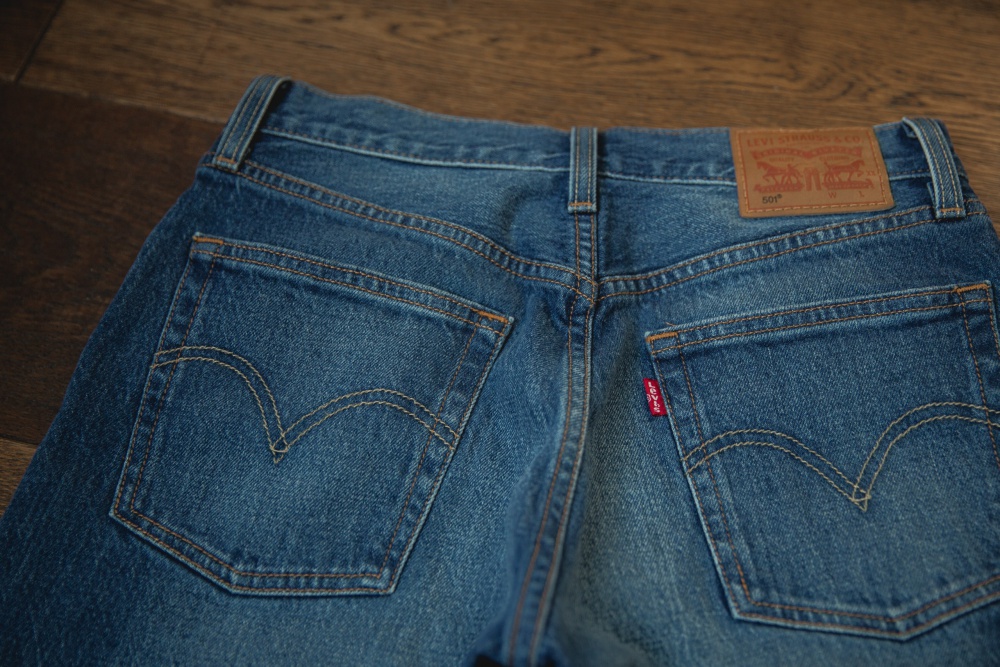 Джинсы Levi's 501 размер 25 26