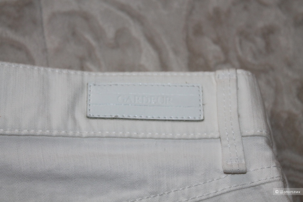 Белые джинсы GARDEUR, размер нем. 40