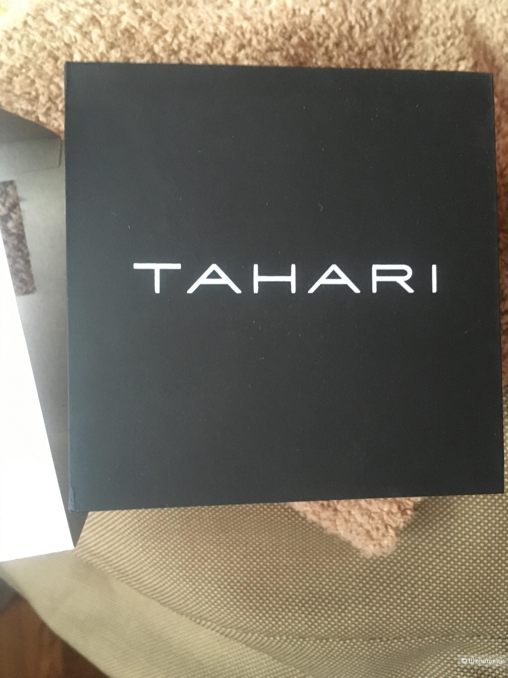 Часы Tahari