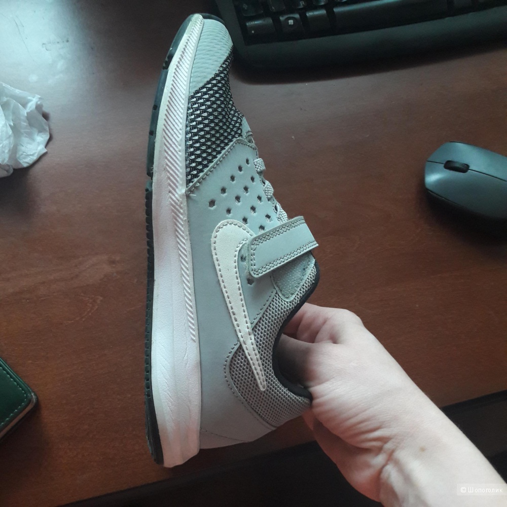 Кроссовки Nike 33.5 размера