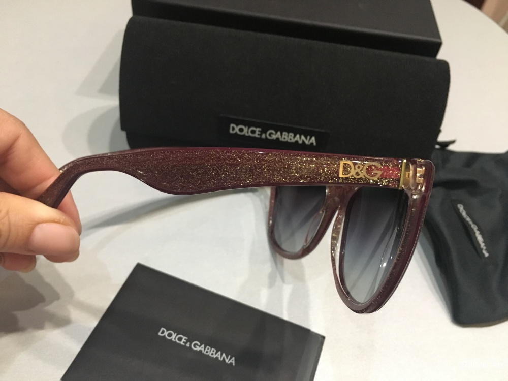 Солнцезащитные очки DOLCE & GABBANA
