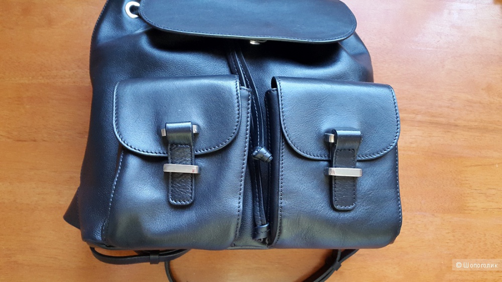 Кожаный рюкзак Massimo dutti.
