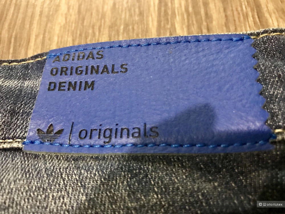 Джинсовые шорты Adidas, р. 26, (42)