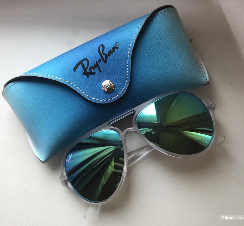 Солнцезащитные очки Ray ban