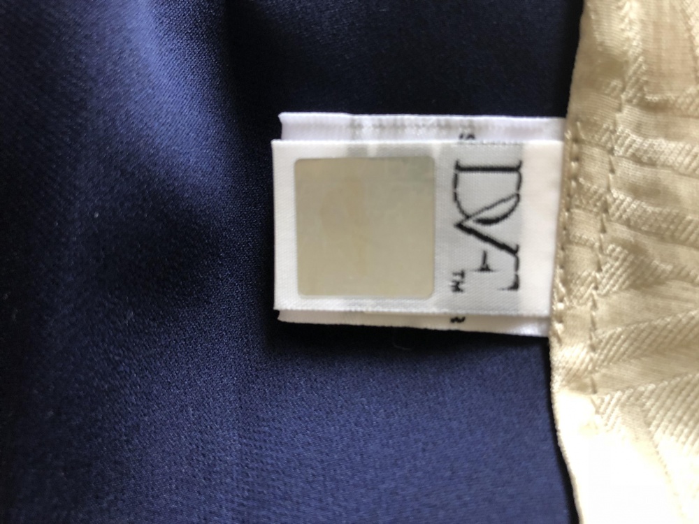 Шелковое платье DIANE VON FURSTENBERG р. 44 (6 US)